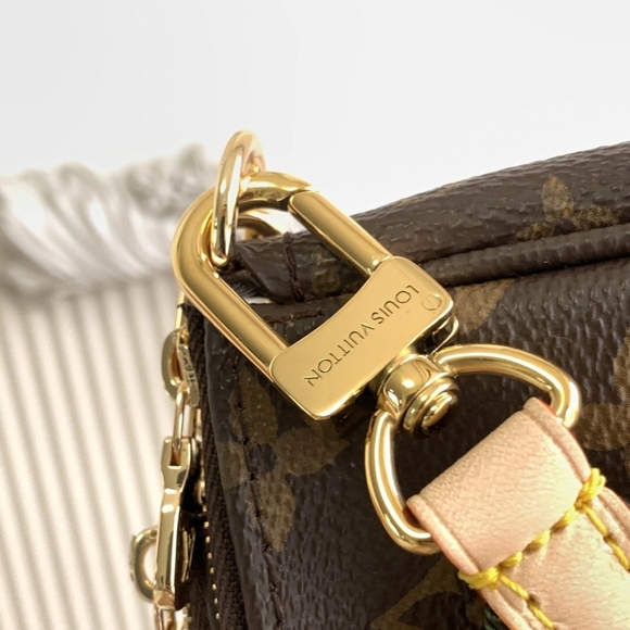 Louis Vuitton Multi Pochette Accessoires  Khaki Strap - Picture 3 of 9